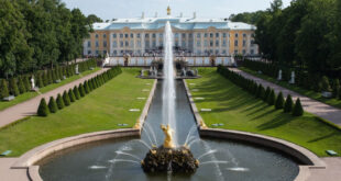 Тайны Петергофа: великолепие и мистика «русского Версаля»