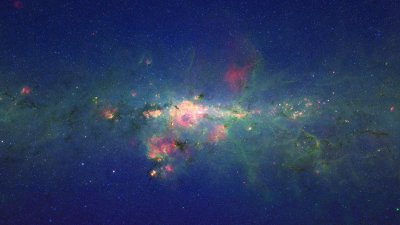 Лучшие фотографии космического телескопа "Спитцер" за 10 лет